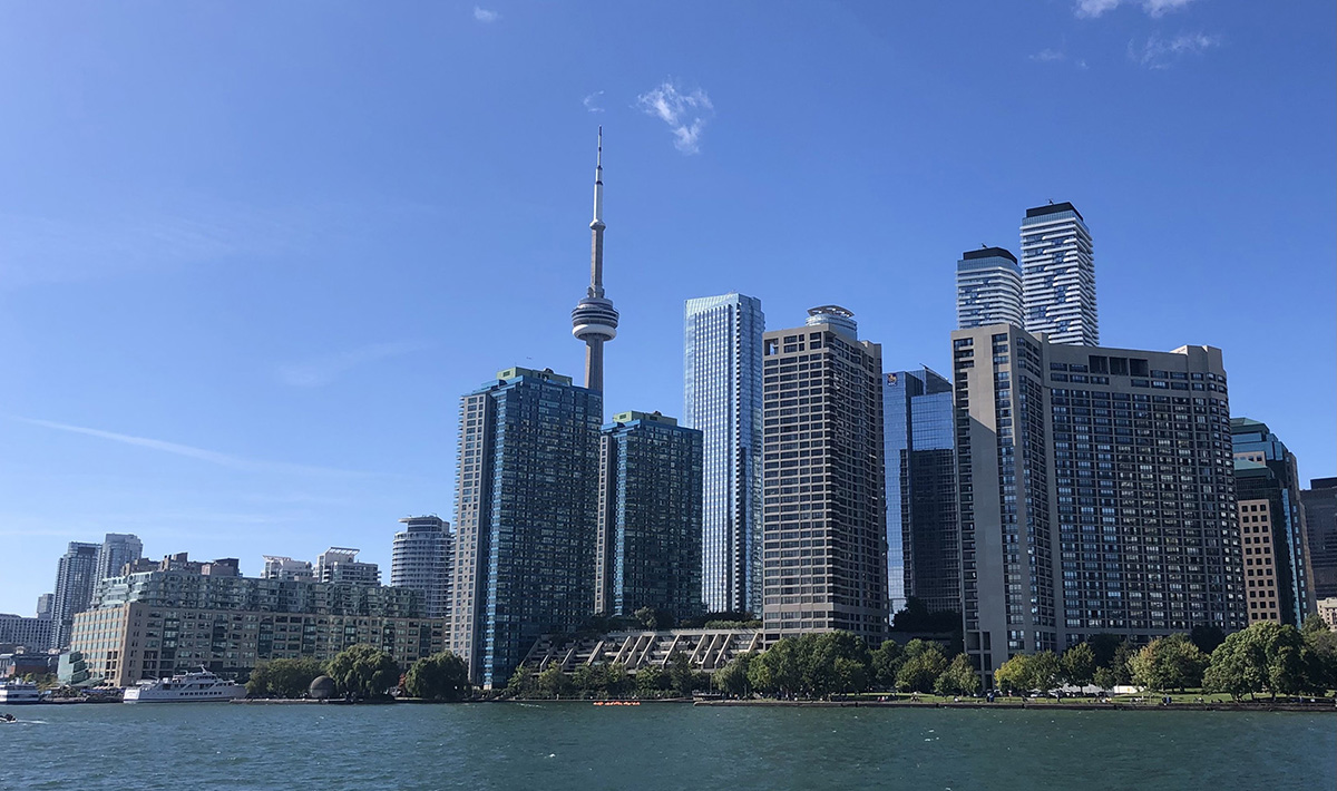 フェリーから見たトロントの景色